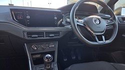 2020 (69) VOLKSWAGEN POLO 1.0 TSI 95 SE 5dr 5261863