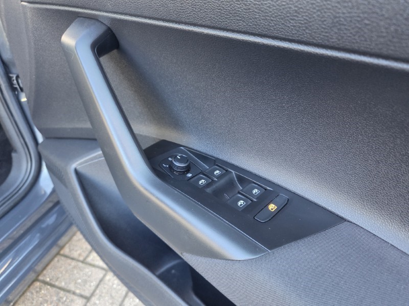 2020 (69) VOLKSWAGEN POLO 1.0 TSI 95 SE 5dr 5261870