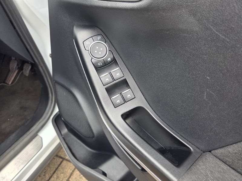 2020 (70) FORD PUMA 1.0 EcoBoost Titanium 5dr 5290232