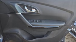 2019 (69) RENAULT KADJAR 1.3 TCE Iconic 5dr 5283304