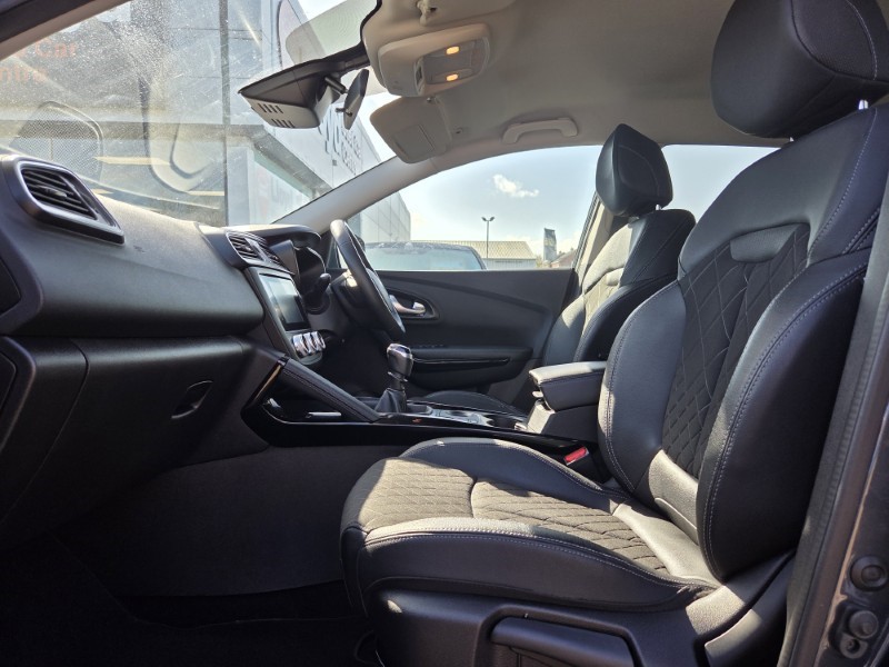 2019 (69) RENAULT KADJAR 1.3 TCE Iconic 5dr 5283301