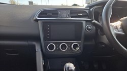 2019 (69) RENAULT KADJAR 1.3 TCE Iconic 5dr 5283298