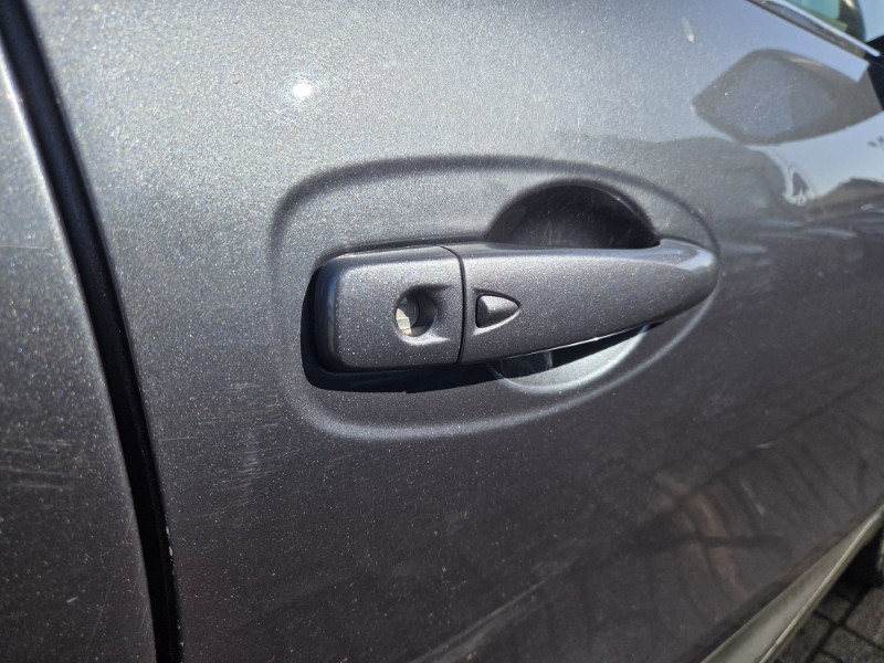 2019 (69) RENAULT KADJAR 1.3 TCE Iconic 5dr 5283303