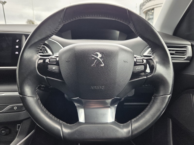 2020 (70) PEUGEOT 308 1.5 BlueHDi 130 Allure 5dr [Digital i-Cockpit] 5291379