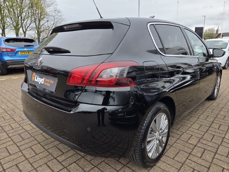 2020 (70) PEUGEOT 308 1.5 BlueHDi 130 Allure 5dr [Digital i-Cockpit] 5291362