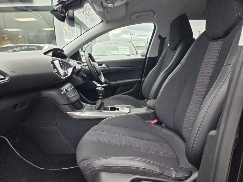 2020 (70) PEUGEOT 308 1.5 BlueHDi 130 Allure 5dr [Digital i-Cockpit] 5291373