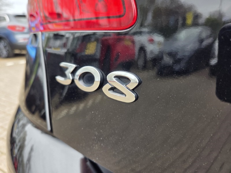 2020 (70) PEUGEOT 308 1.5 BlueHDi 130 Allure 5dr [Digital i-Cockpit] 5291366