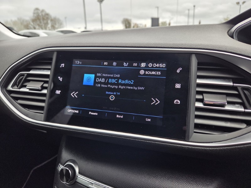 2020 (70) PEUGEOT 308 1.5 BlueHDi 130 Allure 5dr [Digital i-Cockpit] 5291382