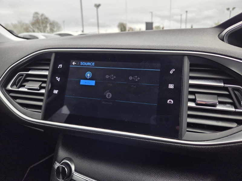 2020 (70) PEUGEOT 308 1.5 BlueHDi 130 Allure 5dr [Digital i-Cockpit] 5291383