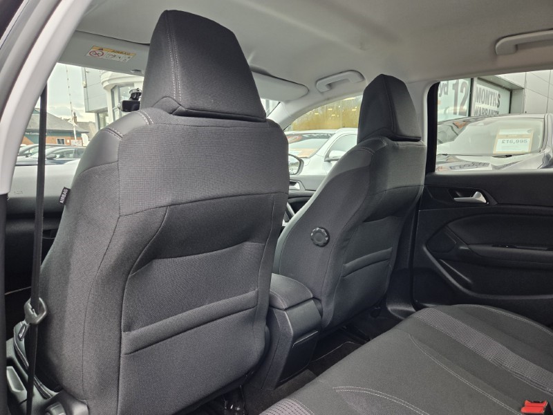 2020 (70) PEUGEOT 308 1.5 BlueHDi 130 Allure 5dr [Digital i-Cockpit] 5291367