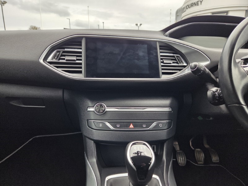 2020 (70) PEUGEOT 308 1.5 BlueHDi 130 Allure 5dr [Digital i-Cockpit] 5291371