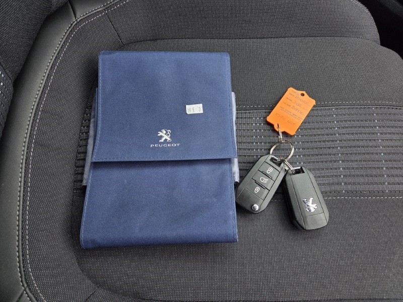 2020 (70) PEUGEOT 308 1.5 BlueHDi 130 Allure 5dr [Digital i-Cockpit] 5291394