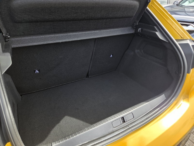 2020 (20) PEUGEOT 208 1.2 PureTech 100 GT Line 5dr EAT8 5280573