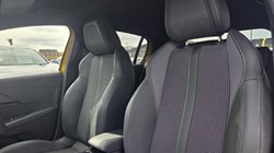 2020 (20) PEUGEOT 208 1.2 PureTech 100 GT Line 5dr EAT8 5280585