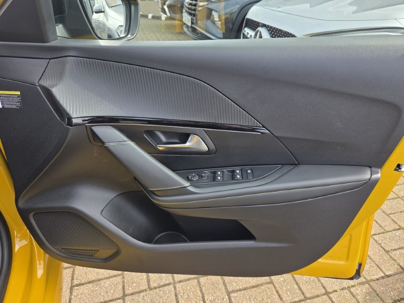 2020 (20) PEUGEOT 208 1.2 PureTech 100 GT Line 5dr EAT8 5280586