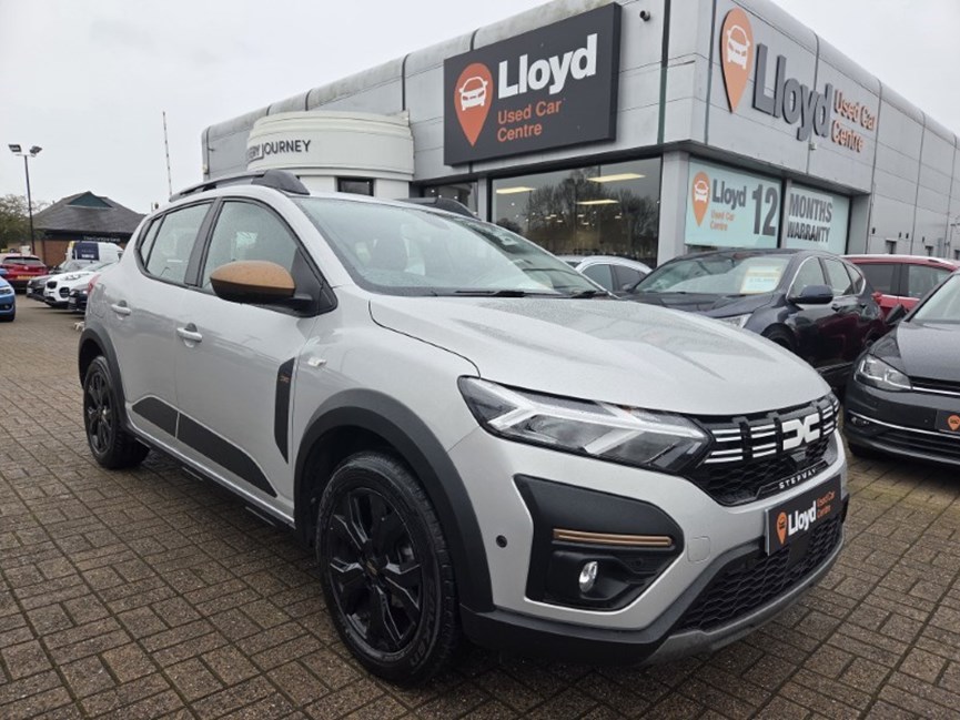 2024 (24) DACIA SANDERO STEPWAY 1.0 TCe Extreme 5dr