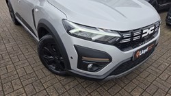 2024 (24) DACIA SANDERO STEPWAY 1.0 TCe Extreme 5dr 5273423