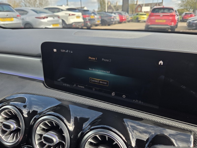 2020 (20) MERCEDES-BENZ A CLASS A200 AMG Line Premium 5dr 5280949