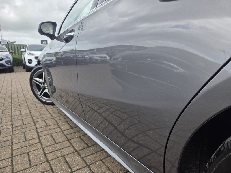 2020 (20) MERCEDES-BENZ A CLASS A200 AMG Line Premium 5dr 5280915