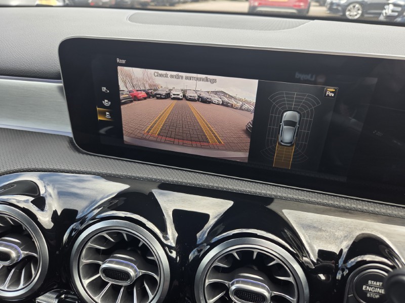 2020 (20) MERCEDES-BENZ A CLASS A200 AMG Line Premium 5dr 5280918