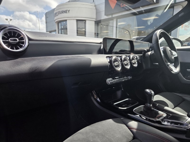 2020 (20) MERCEDES-BENZ A CLASS A200 AMG Line Premium 5dr 5280933