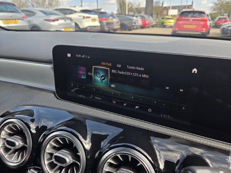 2020 (20) MERCEDES-BENZ A CLASS A200 AMG Line Premium 5dr 5280950