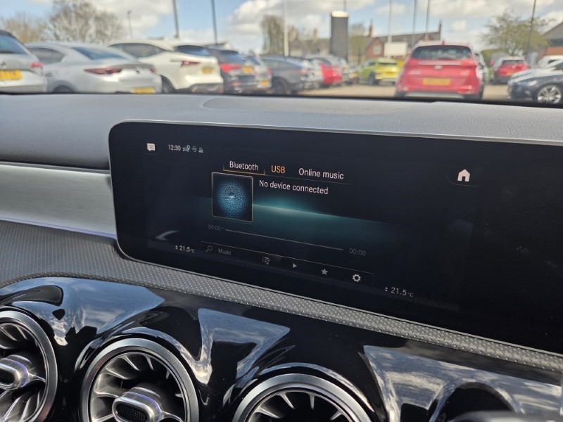 2020 (20) MERCEDES-BENZ A CLASS A200 AMG Line Premium 5dr 5280951