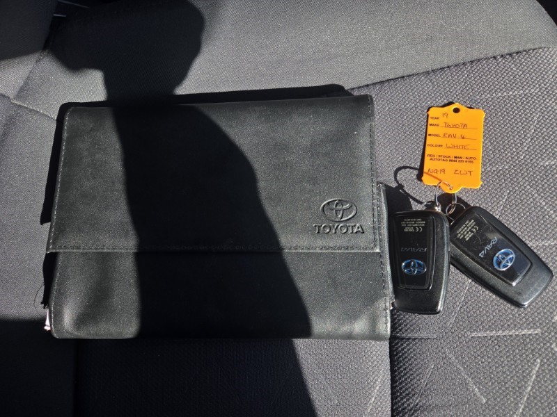 2019 (19) TOYOTA RAV4 2.5 VVT-i Hybrid Design 5dr CVT 5314855