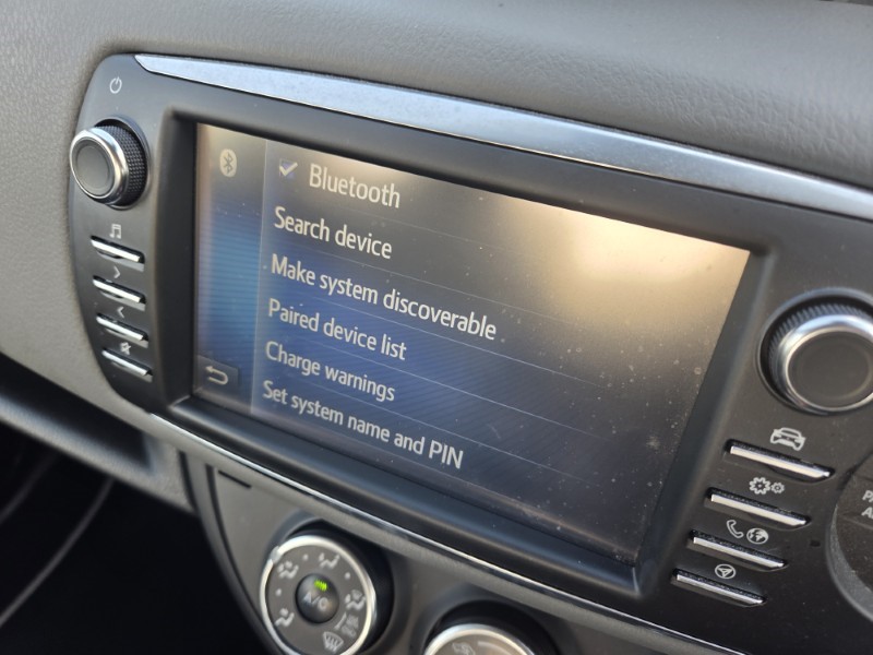 2017 (67) TOYOTA YARIS 1.5 VVT-i Icon Tech 5dr 5286328