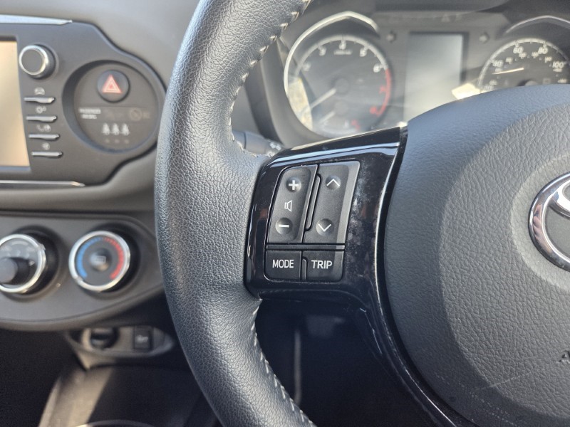 2017 (67) TOYOTA YARIS 1.5 VVT-i Icon Tech 5dr 5286319