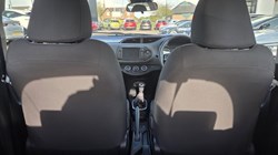 2017 (67) TOYOTA YARIS 1.5 VVT-i Icon Tech 5dr 5286306