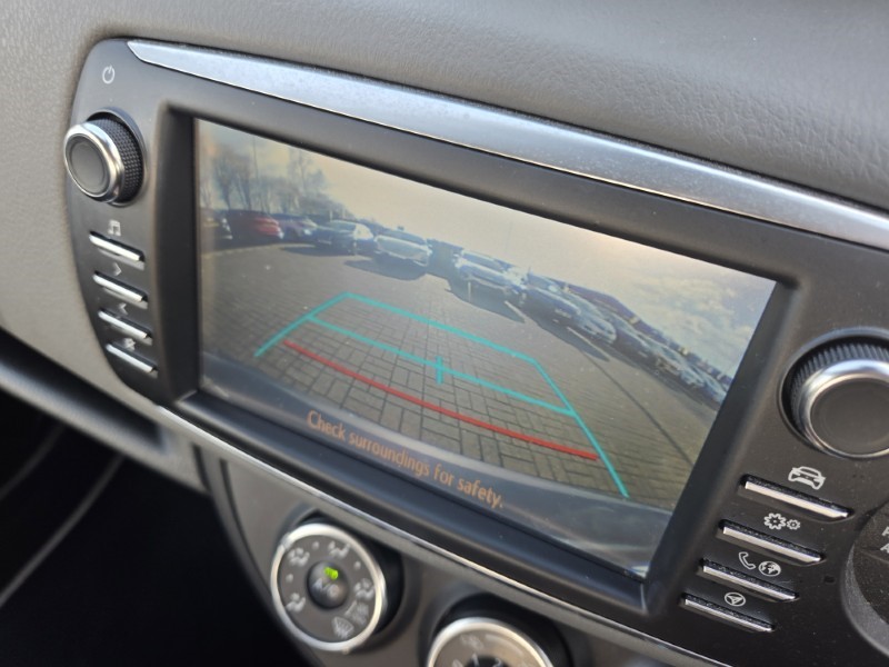 2017 (67) TOYOTA YARIS 1.5 VVT-i Icon Tech 5dr 5286324