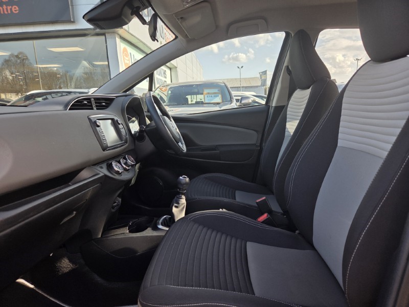 2017 (67) TOYOTA YARIS 1.5 VVT-i Icon Tech 5dr 5286312