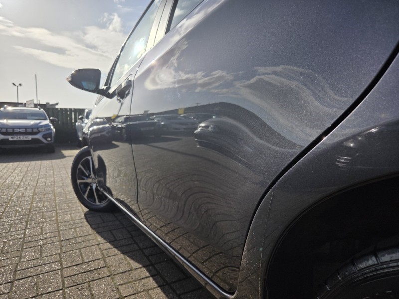 2017 (67) TOYOTA YARIS 1.5 VVT-i Icon Tech 5dr 5286298