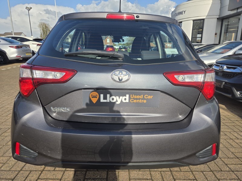 2017 (67) TOYOTA YARIS 1.5 VVT-i Icon Tech 5dr 5286302