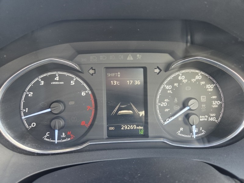 2017 (67) TOYOTA YARIS 1.5 VVT-i Icon Tech 5dr 5286334