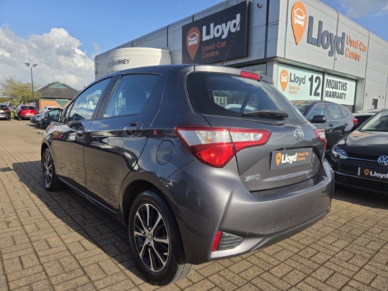 2017 (67) TOYOTA YARIS 1.5 VVT-i Icon Tech 5dr 5286301