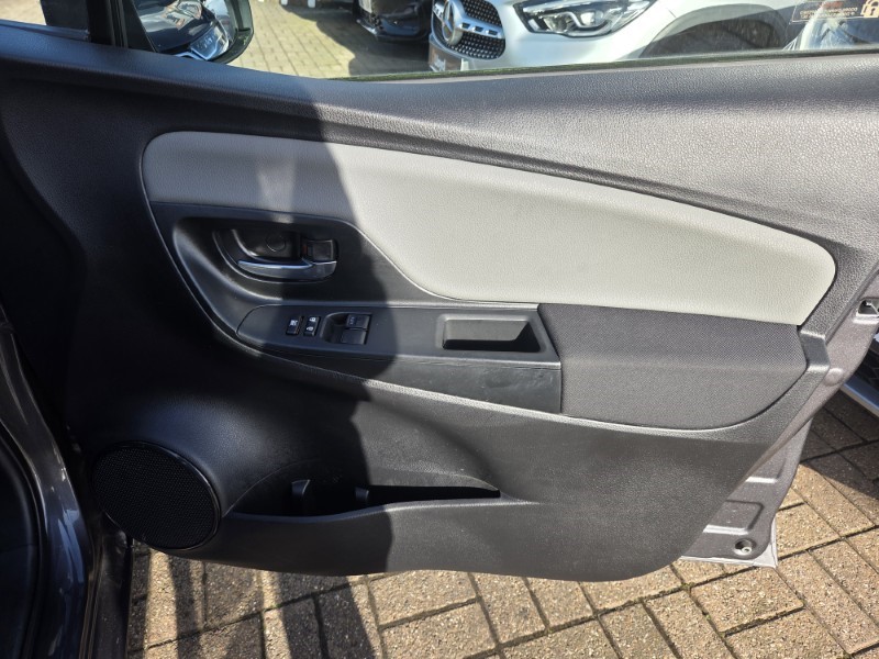 2017 (67) TOYOTA YARIS 1.5 VVT-i Icon Tech 5dr 5286317