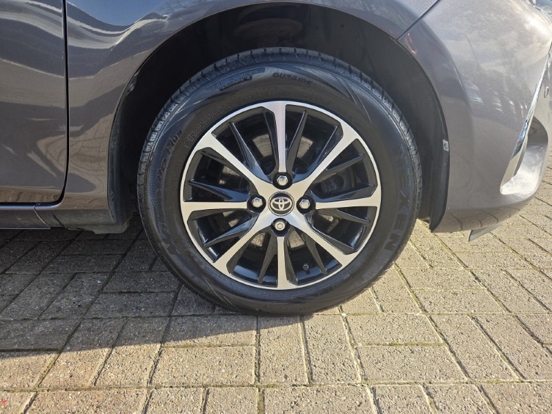 2017 (67) TOYOTA YARIS 1.5 VVT-i Icon Tech 5dr 5286291