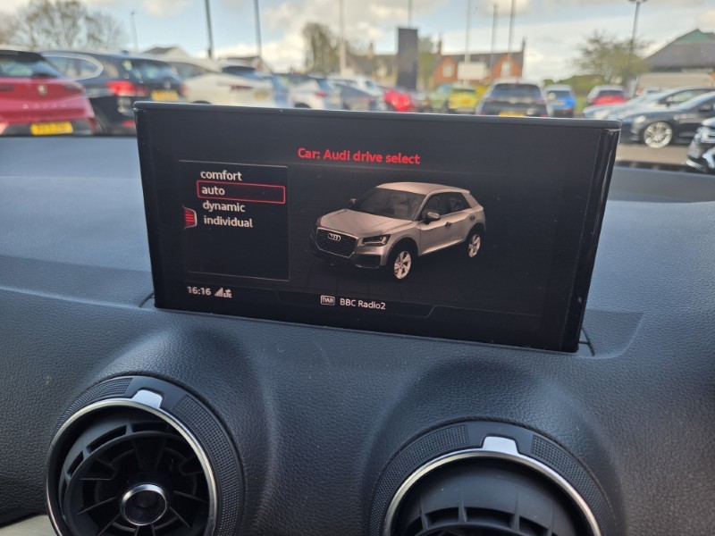 2018 (18) AUDI Q2 1.6 TDI S Line 5dr 5307799