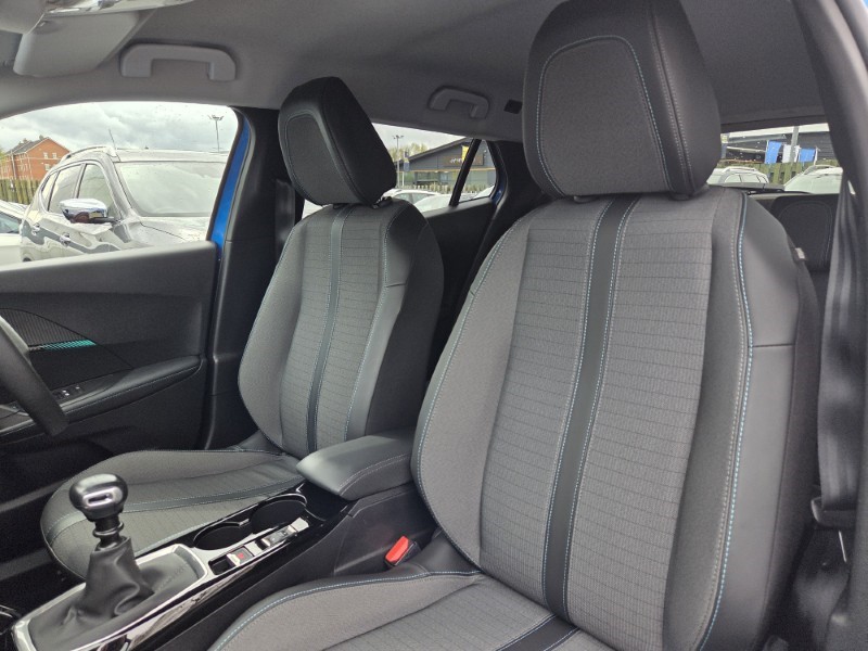 2022 (72) PEUGEOT 2008 1.2 PureTech 130 Allure Premium PLUS 5dr 5305458