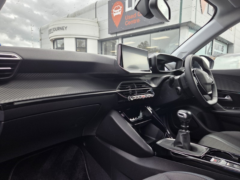 2022 (72) PEUGEOT 2008 1.2 PureTech 130 Allure Premium PLUS 5dr 5305456