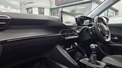 2022 (72) PEUGEOT 2008 1.2 PureTech 130 Allure Premium PLUS 5dr 5305456