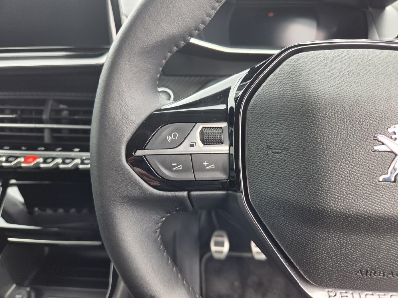 2022 (72) PEUGEOT 2008 1.2 PureTech 130 Allure Premium PLUS 5dr 5305461