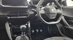 2022 (72) PEUGEOT 2008 1.2 PureTech 130 Allure Premium PLUS 5dr 5305453