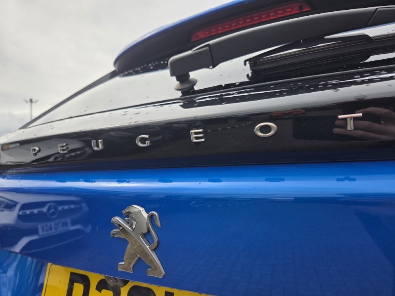 2022 (72) PEUGEOT 2008 1.2 PureTech 130 Allure Premium PLUS 5dr 5305441