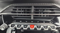 2022 (72) PEUGEOT 2008 1.2 PureTech 130 Allure Premium PLUS 5dr 5305464