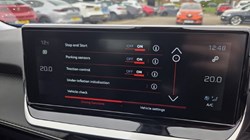 2022 (72) PEUGEOT 2008 1.2 PureTech 130 Allure Premium PLUS 5dr 5305469