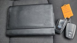 2019 (19) TOYOTA C-HR 1.8 Hybrid Design 5dr CVT 5305231