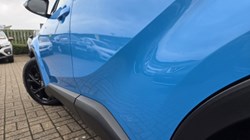 2019 (19) TOYOTA C-HR 1.8 Hybrid Design 5dr CVT 5305193